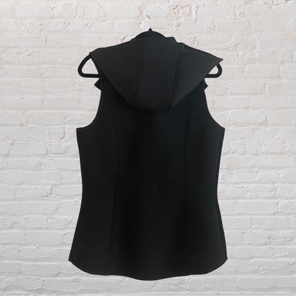 85. GERRY OUTDOOR APPAREL - Black Hooded Vest - Ladies size Medium - Picture 3 of 9